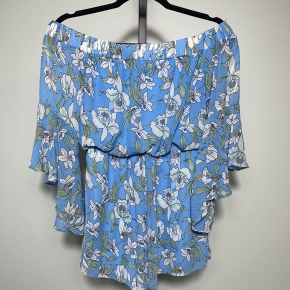 Lulus Stay Sweet Blue Floral Print Chiffon Off Shoulder Romper Size S NWOT - Picture 5 of 6